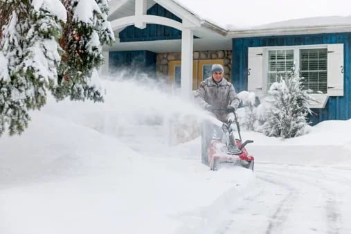 snow removal company Mississauga